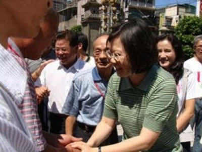 自立晚报 - 蔡英文:以务实为基础 建构新北市交