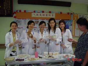 自立晚報 敏盛綜合醫院營養師劉香蘭提醒民眾挑選健康月餅